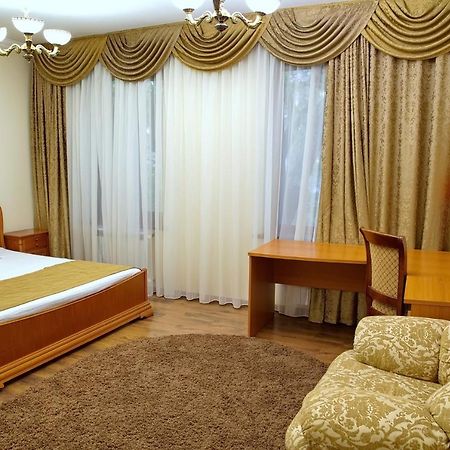 Boomerang Business Hotel Odesa Exterior foto